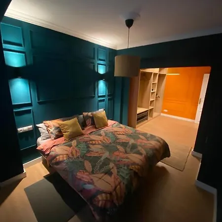 Luxury In Center *